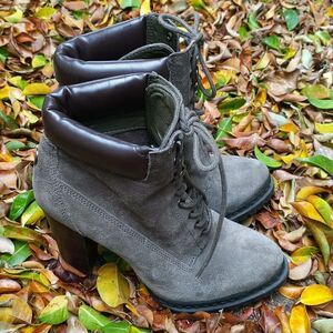 BCBG Maude Suede Leather Lace Up Heel Booties Women’s 8